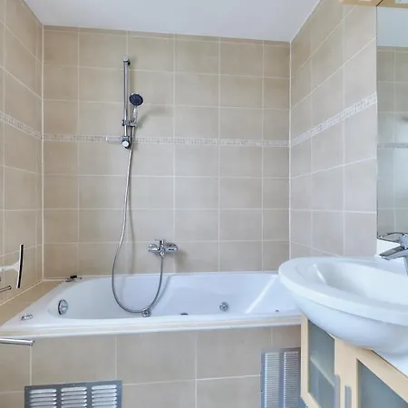 Apartment Dashi 06-02